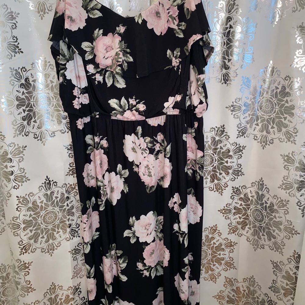 Fitted Floral Maxi Dress